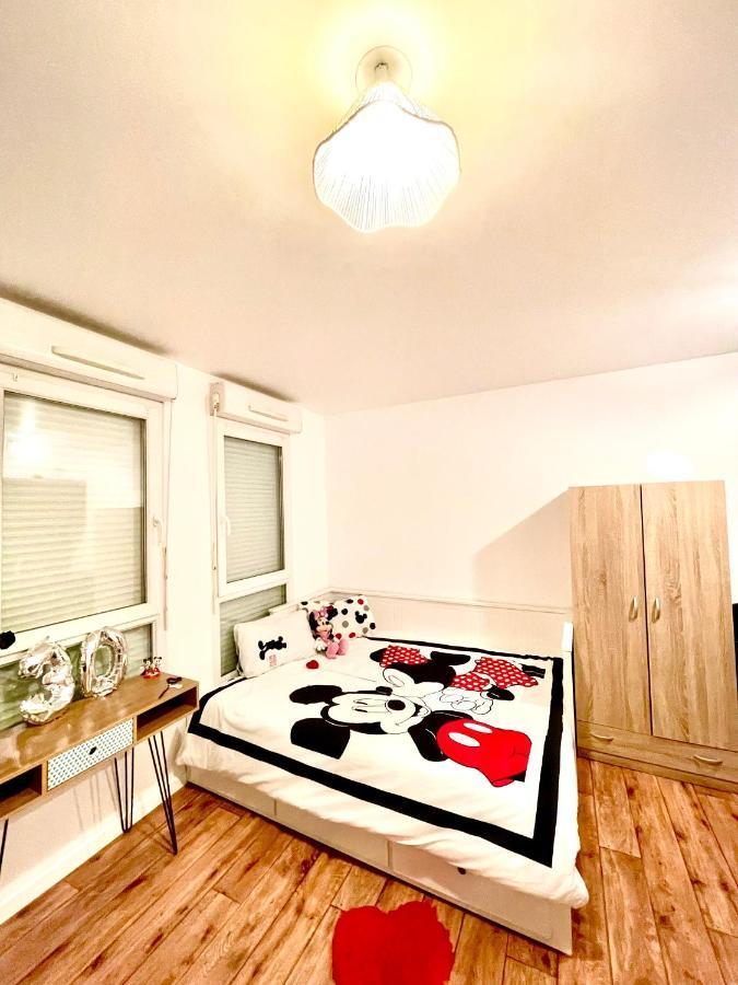 5 Min From Disneyland Cozy Retreat Apartment Montevrain Exterior photo